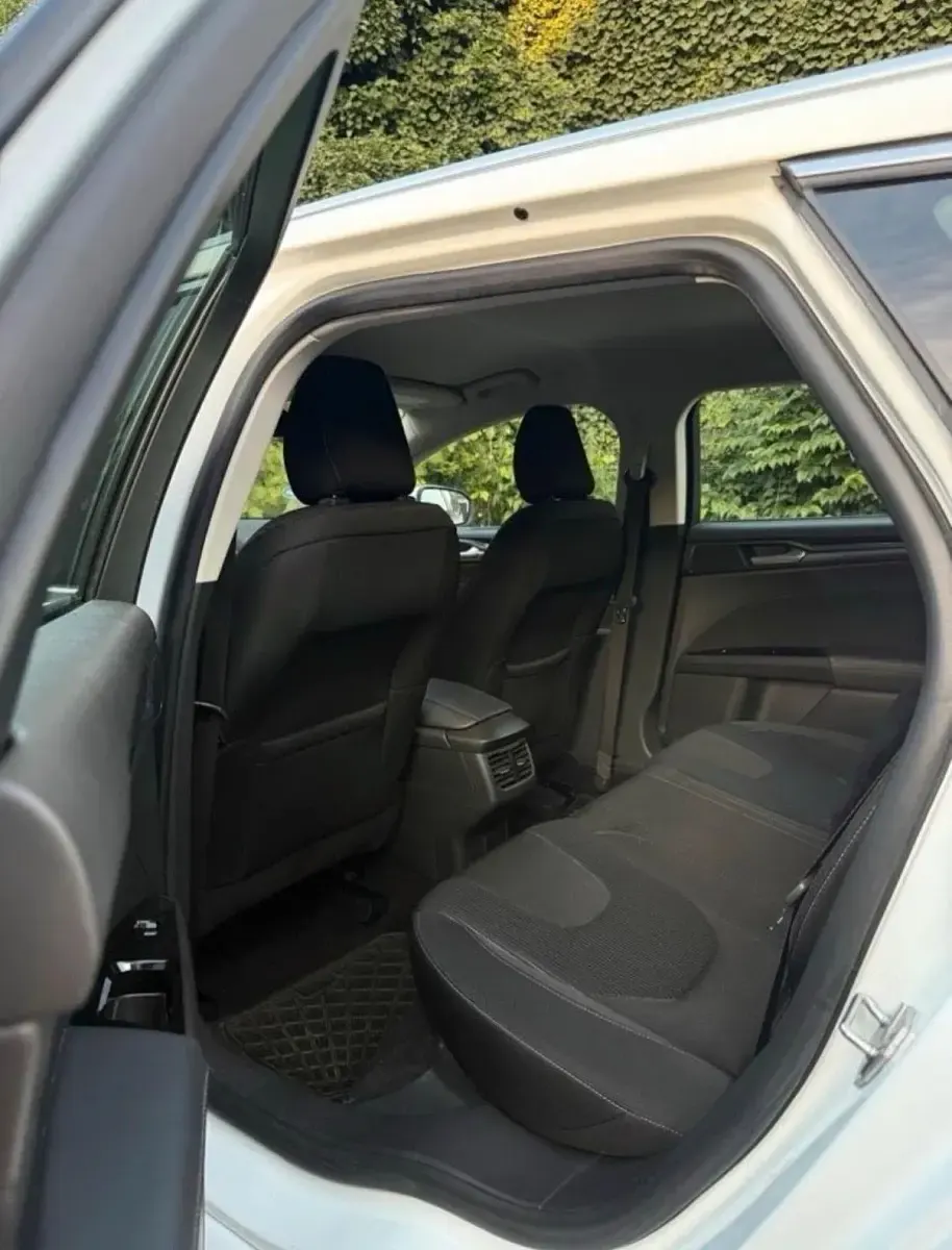Gebraucht Ford Mondeo 190 PS (139 kW) 2020 Weiß Kombi