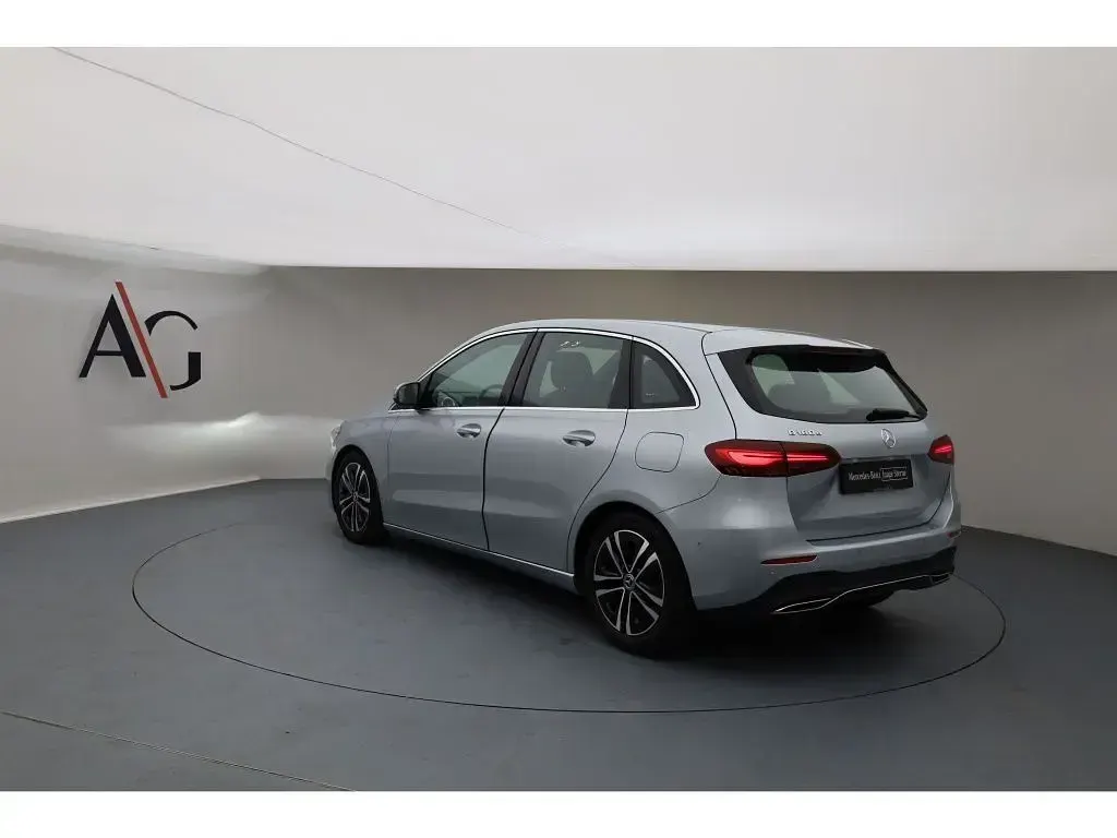 Gebraucht Mercedes B180 Progressive 116 PS (85 kW) 2025 Hightechsilber metallic Kleinwagen