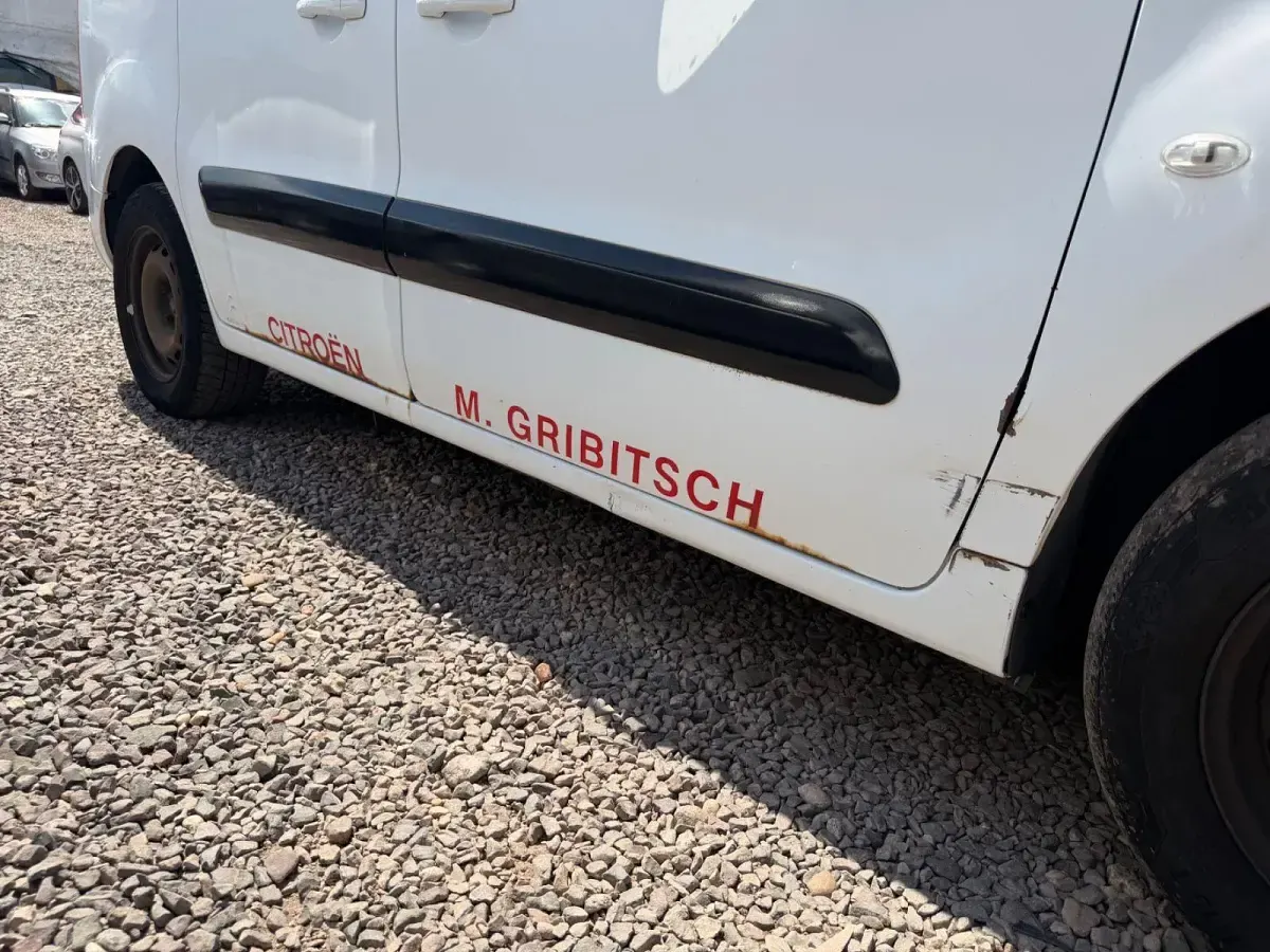Gebraucht Citroën Berlingo SELECTION 92 PS (67 kW) 2013 Weiß Van / Kleinbus
