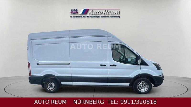 Gebraucht Ford Transit 105 PS (77 kW) 2019 Weiß Van / Kleinbus