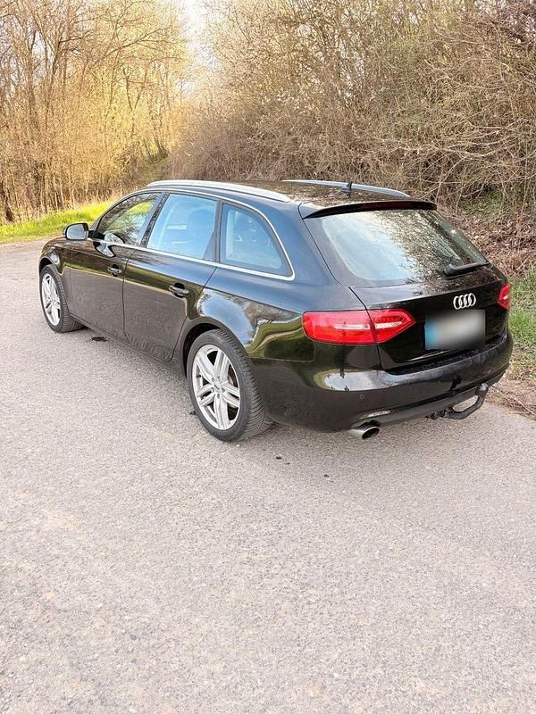 Second-hand Audi A4 Sport 204 CP (150 kW) 2014 Negru Break
