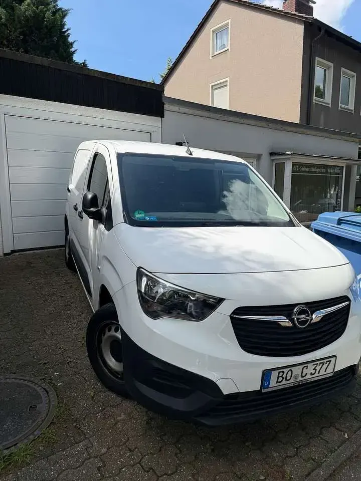 Gebraucht Opel Combo Basis 110 PS (80 kW) 2020 Van / Kleinbus