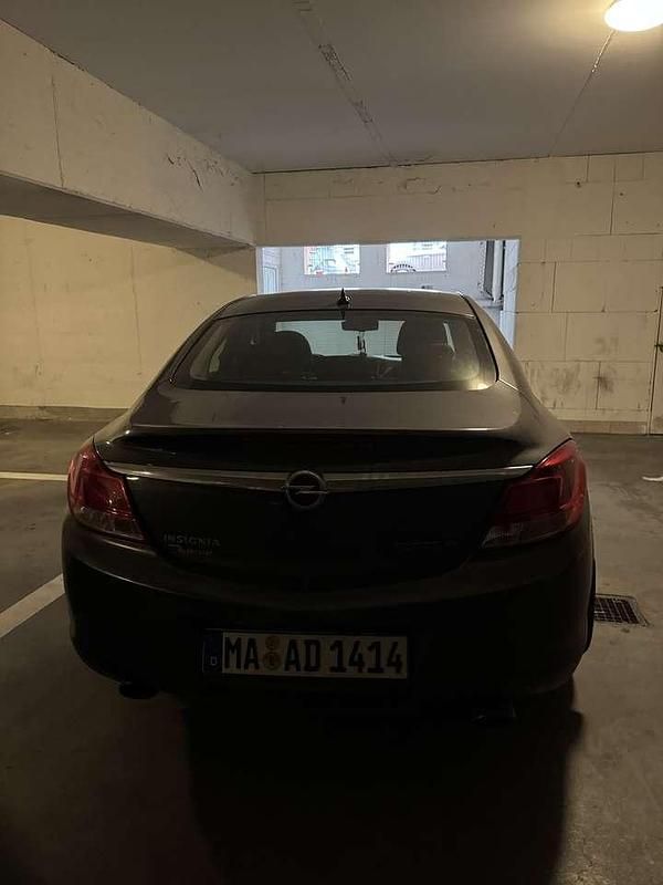 Gebraucht Opel Insignia Sport 220 PS (161 kW) 2008 Limousine