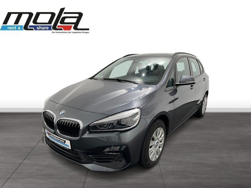 Grau Gebraucht 2021 BMW 218 Sport Line Van / Kleinbus | 20.402 € (Superpreis) - Bild 1/4