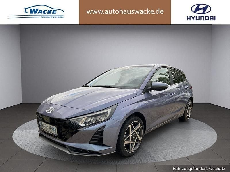 Farbe: blau Gebraucht 2024 Hyundai i20 Prime Limousine | 18.750 € (Superpreis) - Bild 1/4