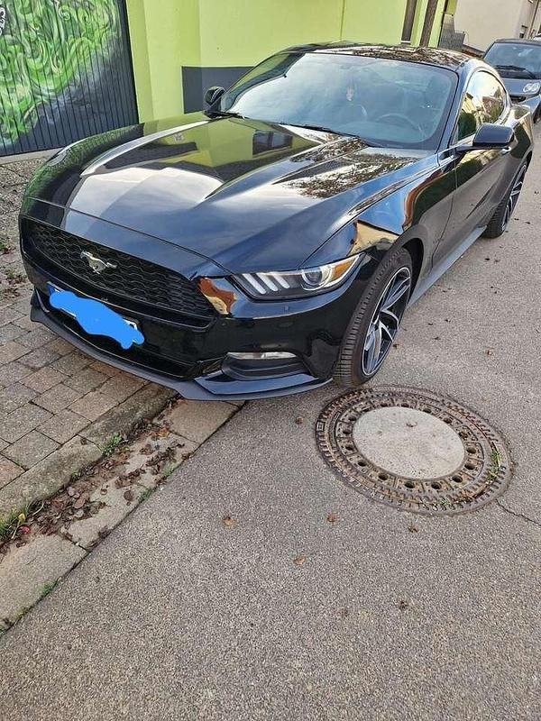 Grün Gebraucht 2015 Ford Mustang Basis Coupé | 21.700 € (Superpreis) - Bild 1/4