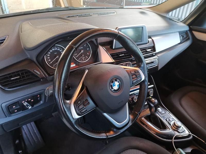 Gebraucht BMW 218 Gran Tourer 150 PS (110 kW) 2015 Silber Van / Kleinbus