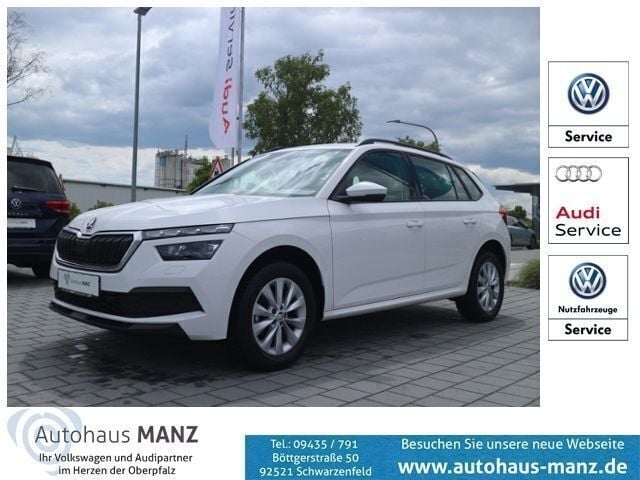 Weiß Gebraucht 2022 Skoda Kamiq Ambition SUV | 17.956 € (Guter Preis) - Bild 1/4