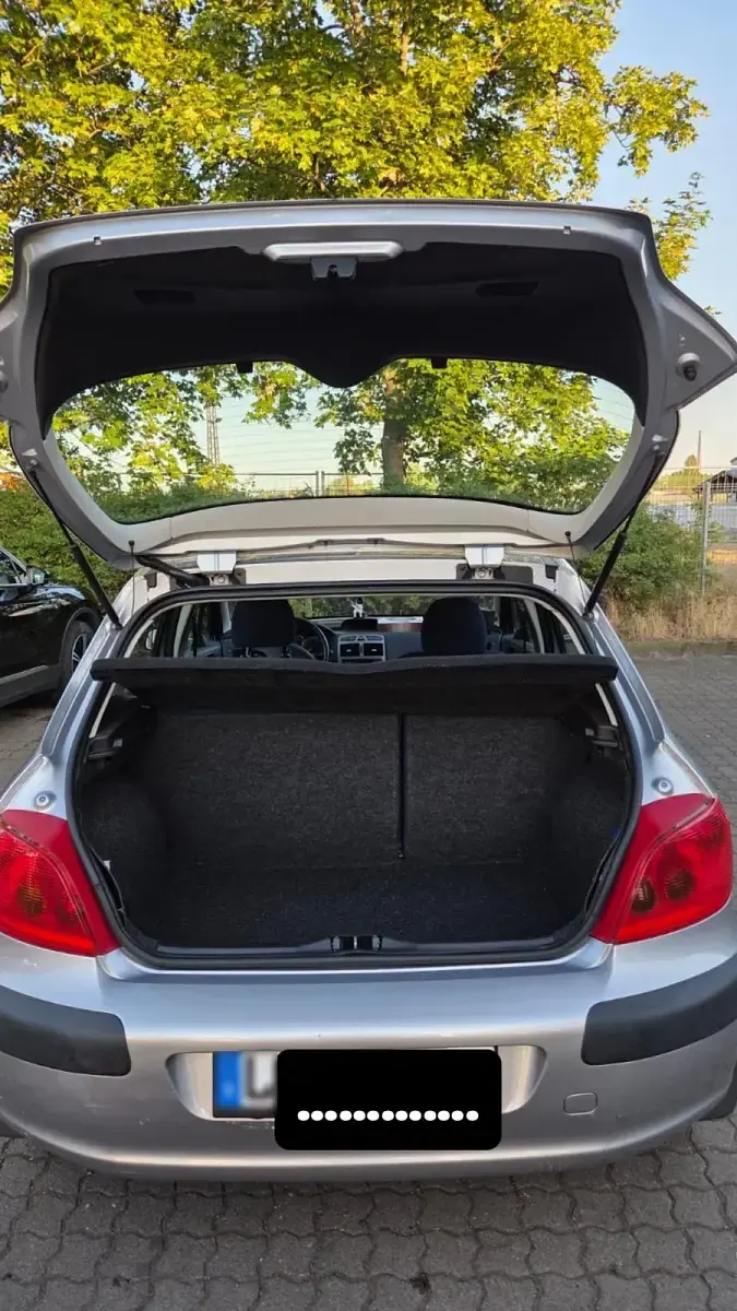 Gebraucht Peugeot 307 109 PS (80 kW) 2001 Silber Kleinwagen