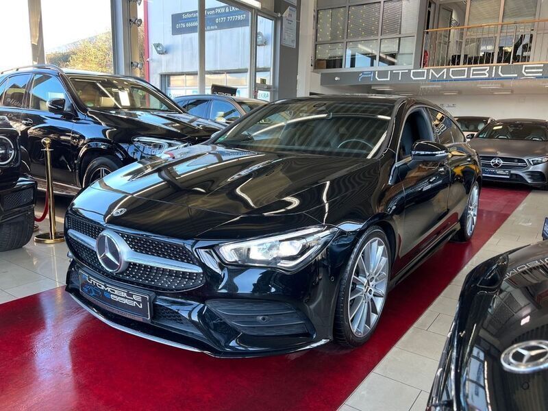 Schwarz Gebraucht 2020 Mercedes CLA200 Shooting Brake AMG Kombi | 24.999 € (Fairer Preis) - Bild 1/4