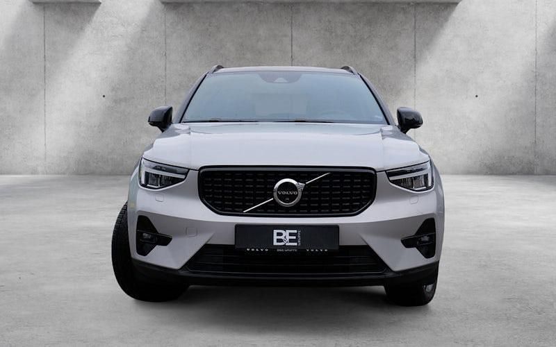 Gebraucht Volvo XC40 Ultimate 261 PS (191 kW) 2022 Silver dawn SUV