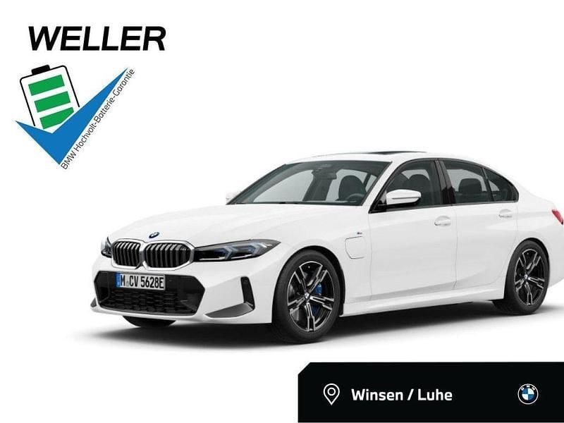 Alpinweiss iii (weiß) Gebraucht 2024 BMW 330e M Sport Limousine | 44.990 € (Superpreis) - Bild 1/4