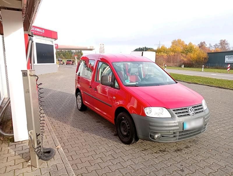 Gebraucht VW Caddy Team 80 PS (58 kW) 2010 Rot Van / Kleinbus