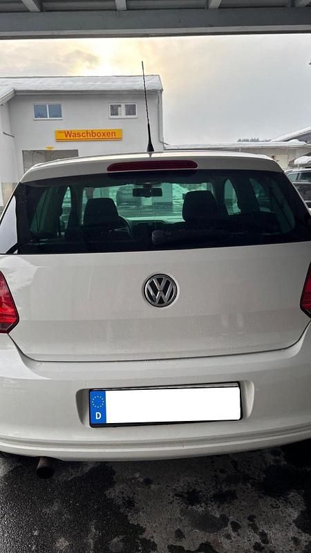 Gebraucht VW Polo 85 PS (62 kW) 2012 Weiß Limousine