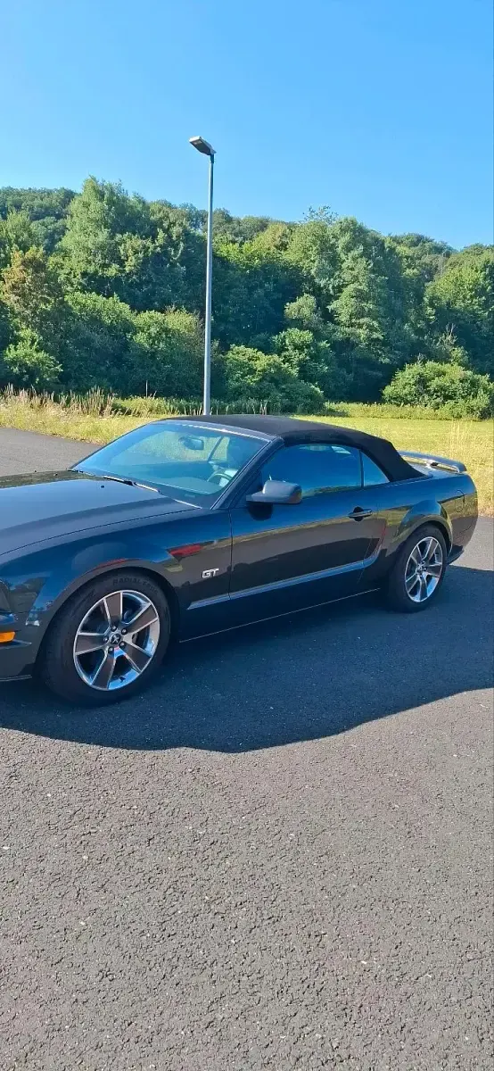 Gebraucht Ford Mustang GT 305 PS (224 kW) 2008 Grau Cabrio
