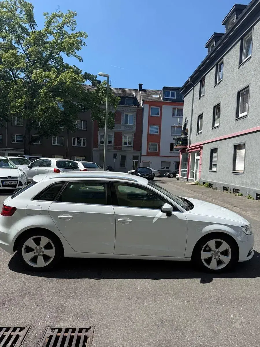 Gebraucht Audi A3 150 PS (110 kW) 2016 Weiß Limousine