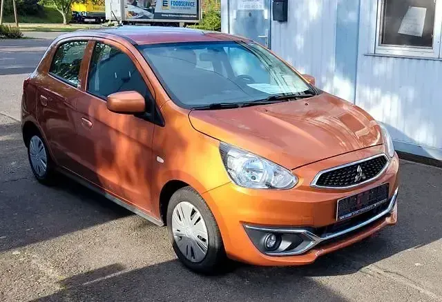 Gebraucht Mitsubishi Space Star Edition 71 PS (52 kW) 2017 Orange Kleinwagen
