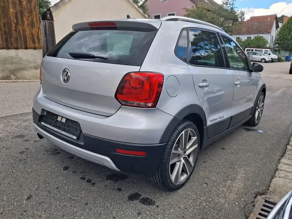 Gebraucht VW Polo Cross 105 PS (77 kW) 2012 Silber Kleinwagen