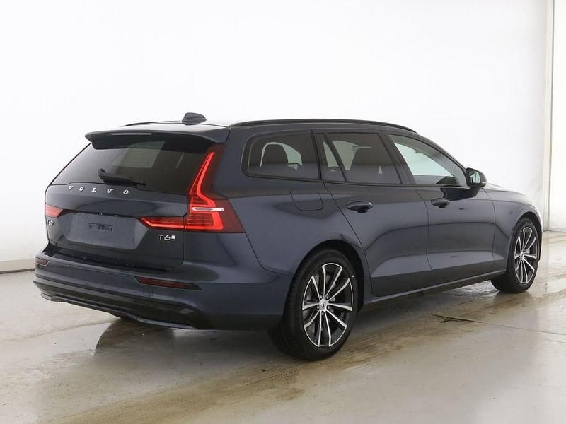 Gebraucht Volvo V60 Plus 398 PS (292 kW) 2025 Blau Kombi