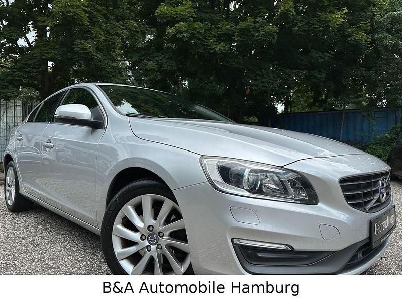 Bright silver Gebraucht 2014 Volvo S60 Momentum Limousine | 13.990 € (Teuer) - Bild 1/4