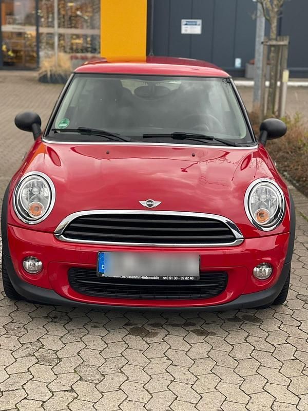 Rot Gebraucht 2012 Mini Cooper Kleinwagen | 6.950 € - Bild 1/4