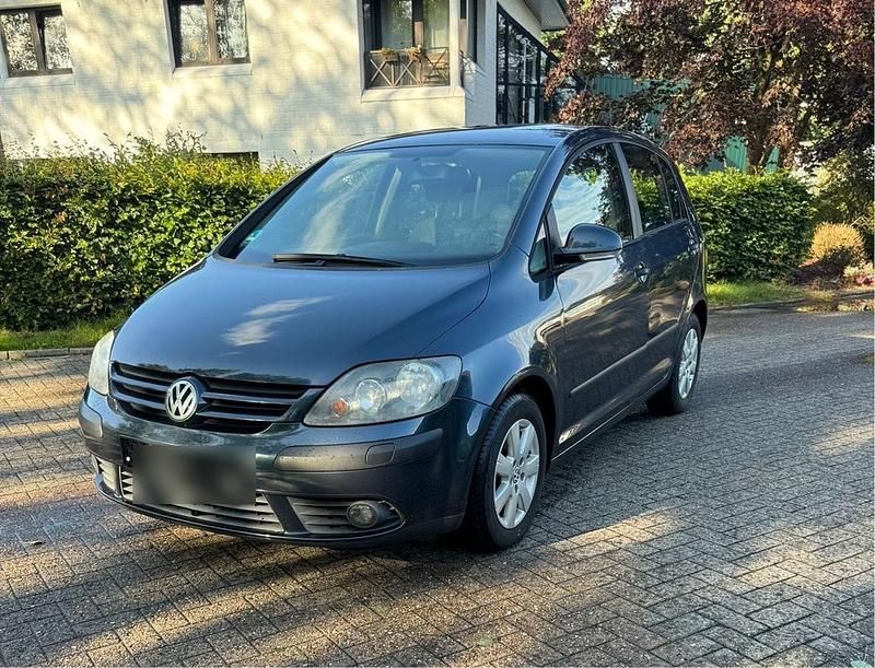 Grau Gebraucht 2005 VW Golf V Limousine | 2.650 € (Fairer Preis) - Bild 1/4