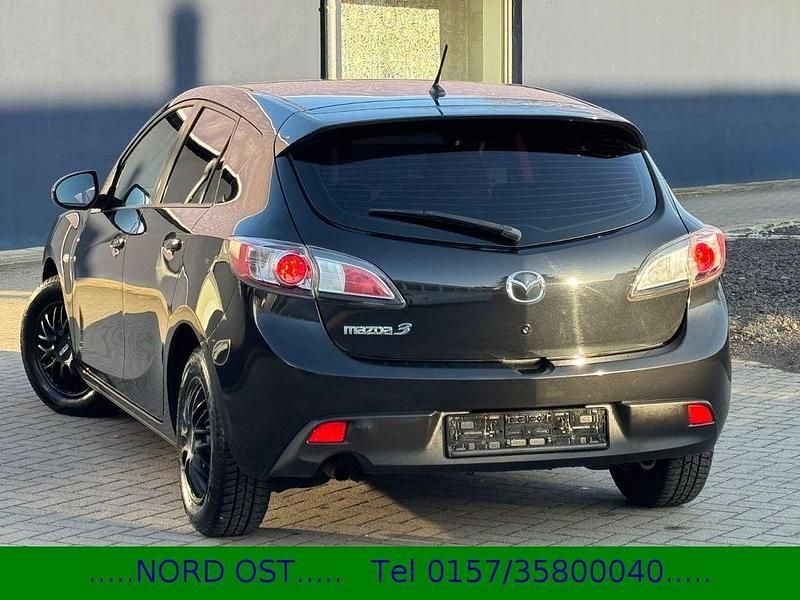 Gebraucht Mazda 3 Center-Line 105 PS (77 kW) 2010 Schwarz Limousine