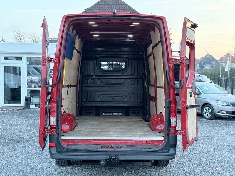 Gebraucht VW Crafter 177 PS (130 kW) 2018 Kirschrot Van