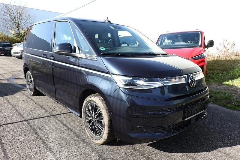 Gebraucht VW Multivan Style 150 PS (110 kW) 2024 Blau metallic Van