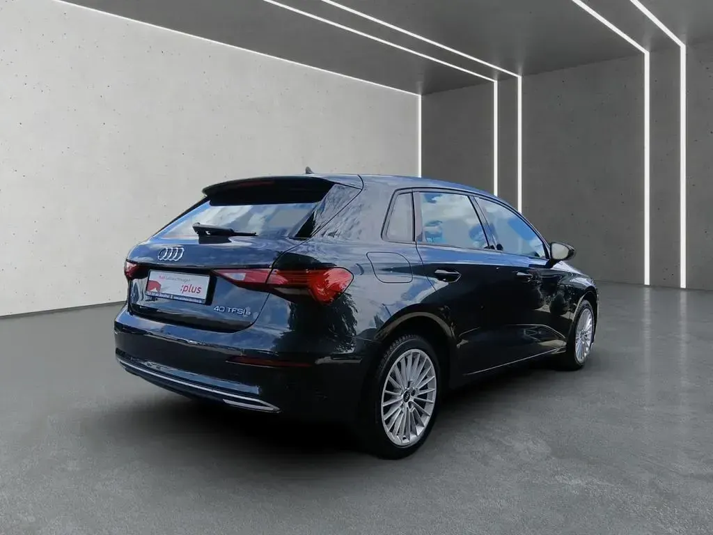 Gebraucht Audi A3 204 PS (150 kW) 2023 Manhattangrau metallic Limousine