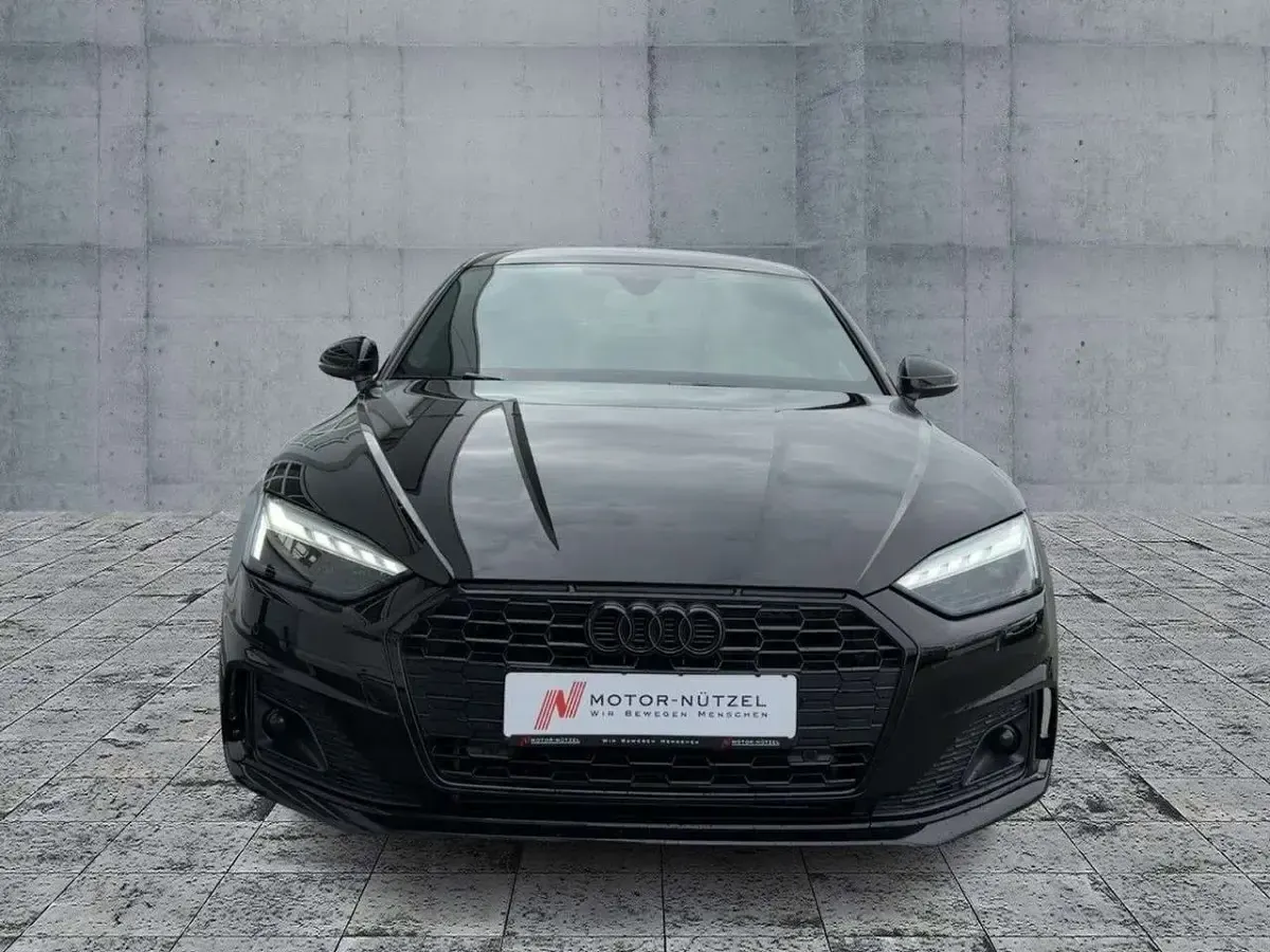 Gebraucht Audi A5 163 PS (119 kW) 2023 Mythosschwarz metallic Coupé