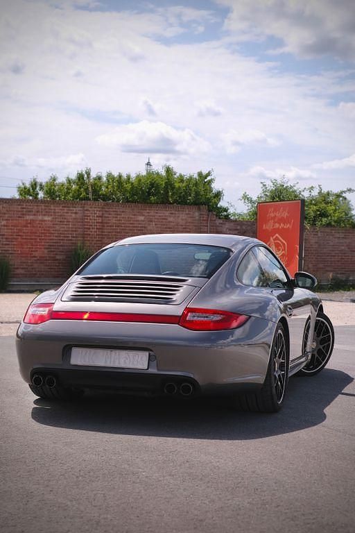 Grau Gebraucht 2011 Porsche 997 Coupé | 77.911 € (Superpreis) - Bild 1/4