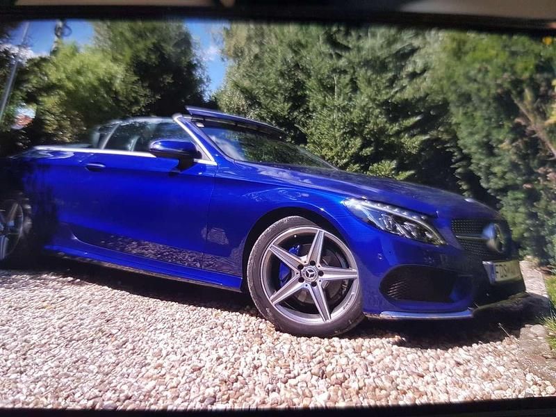 Blau Gebraucht 2017 Mercedes C180 AMG line Cabrio | 23.500 € (Fairer Preis) - Bild 1/4