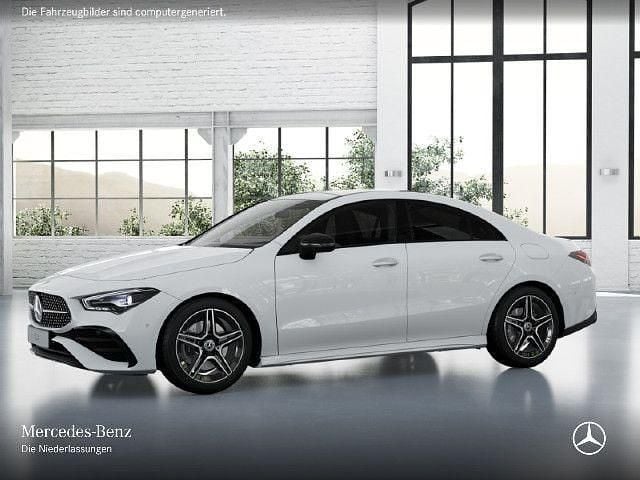 Weiß Gebraucht 2024 Mercedes CLA200 AMG Limousine | 36.590 € (Fairer Preis) - Bild 1/4