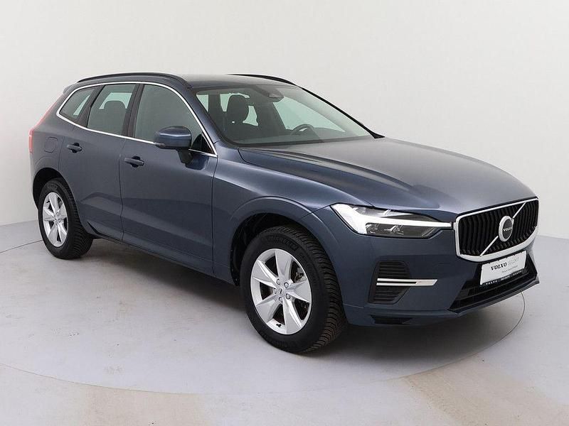 Gebraucht Volvo XC60 Core 197 PS (144 kW) 2023 Denim blue SUV