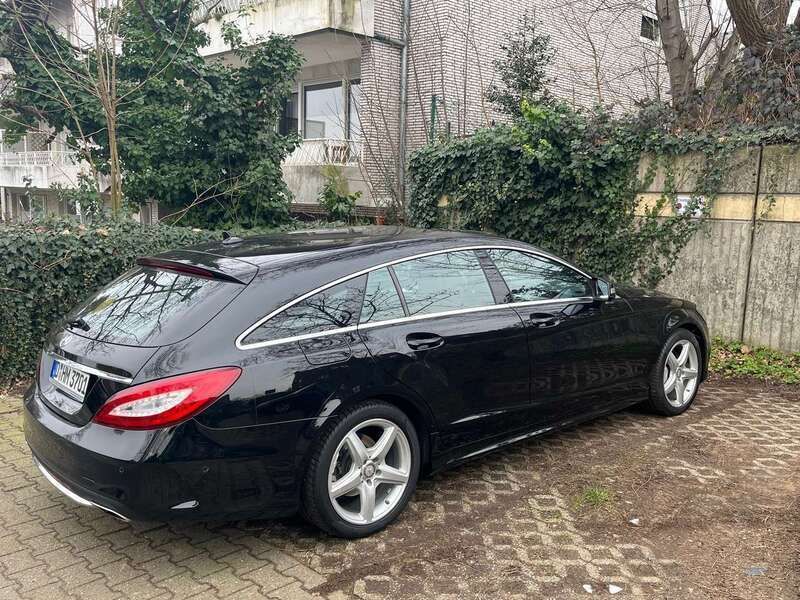 Schwarz Gebraucht 2017 Mercedes CLS400 Shooting Brake Kombi | 33.900 € - Bild 1/4