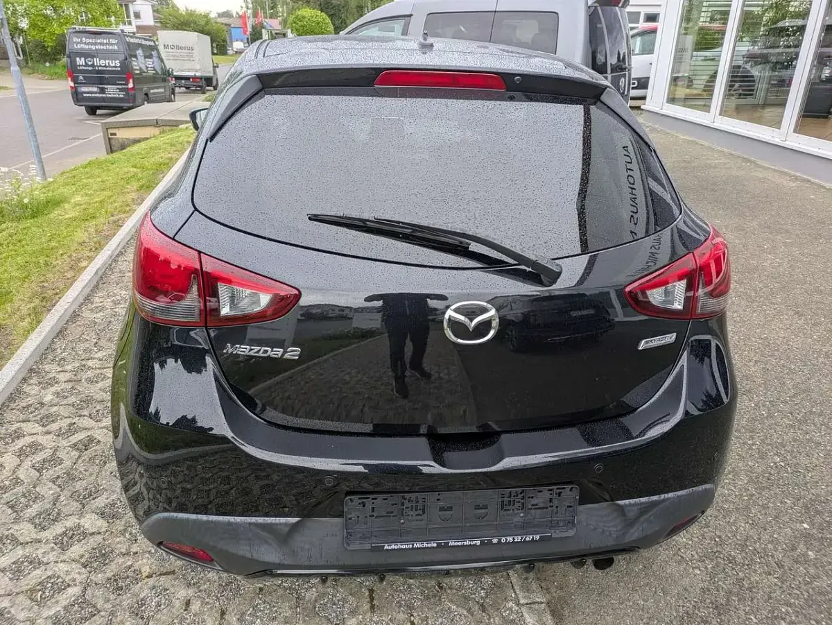 Usata Mazda 2 Nakama 90 CV (66 kW) 2016 Nero Utilitaria
