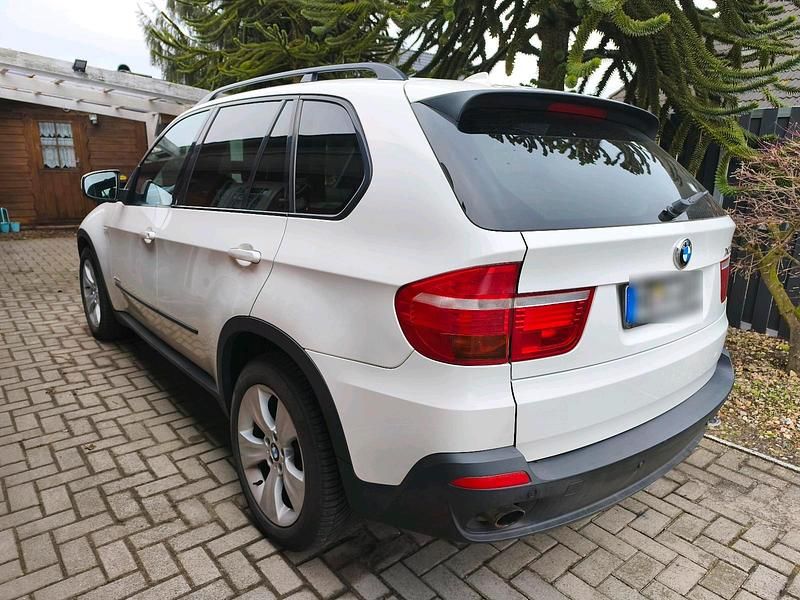 Gebraucht BMW X5 235 PS (172 kW) 2009 Weiß SUV