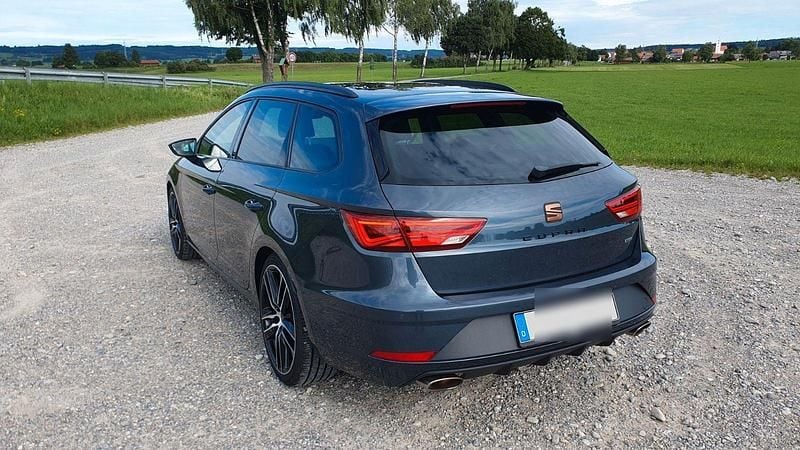 Gebraucht Cupra Leon 300 PS (220 kW) 2019 Grau Kombi