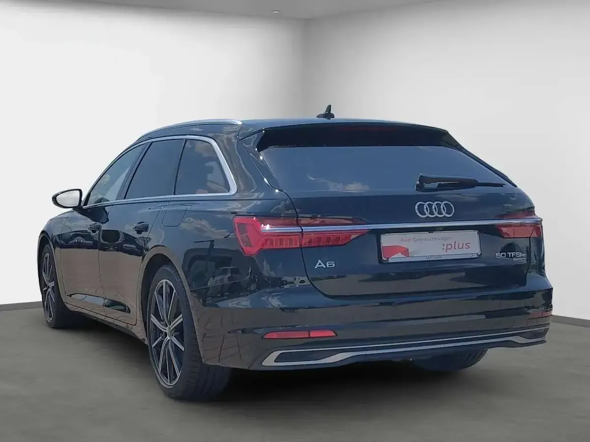 Gebraucht Audi A6 Advanced Plus 299 PS (219 kW) 2025 Mythosschwarz metallic Kombi
