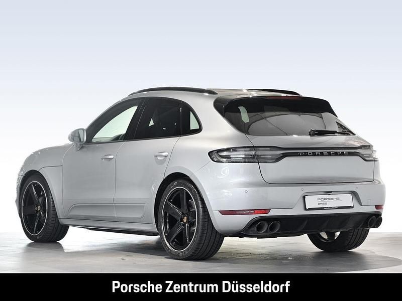 Gebraucht Porsche Macan 245 PS (180 kW) 2018 Dolomitsilbermetallic SUV