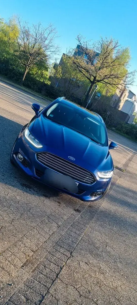 Gebraucht Ford Mondeo Titanium 179 PS (131 kW) 2015 Blau Kombi