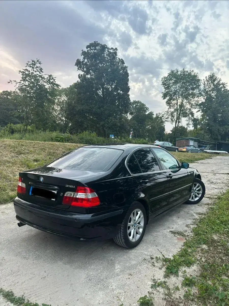 Gebraucht BMW 316 116 PS (85 kW) 2005 Schwarz Limousine