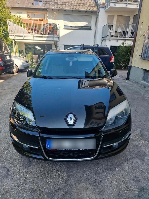 Schwarz Gebraucht 2011 Renault Laguna GrandTour Kombi | 3.600 € (Fairer Preis) - Bild 1/4