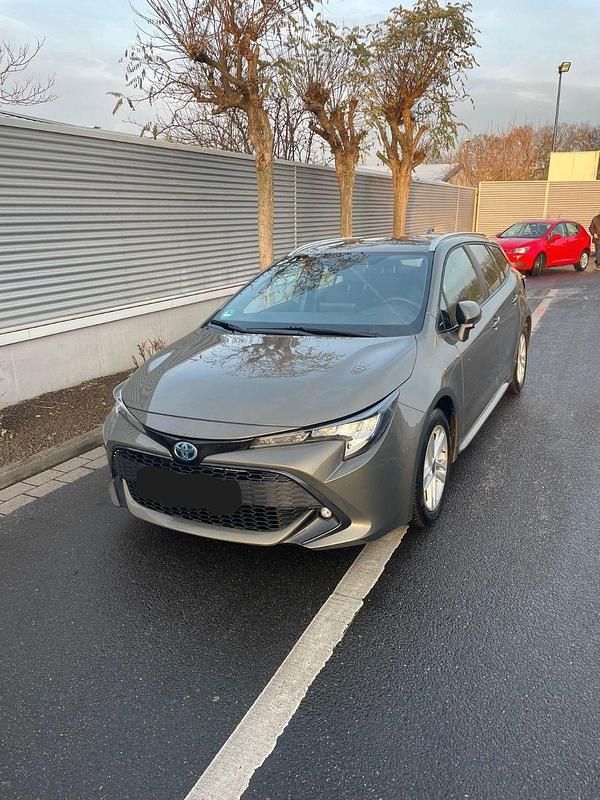 Andere farben Gebraucht 2022 Toyota Corolla Business Edition Kombi | 24.000 € (Fairer Preis) - Bild 1/4