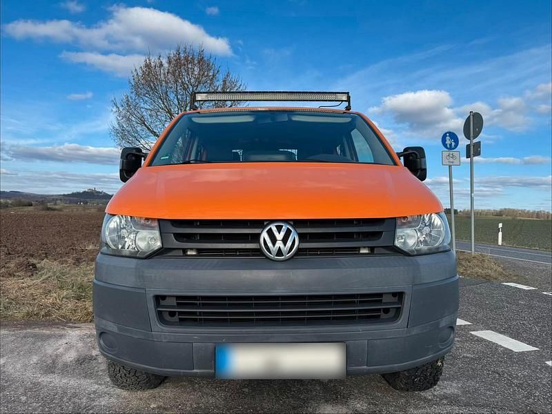 Gebraucht VW T5 R 140 PS (102 kW) 2013 Orange Van