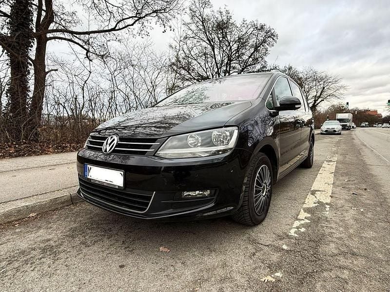 Gebraucht VW Sharan Comfortline 150 PS (110 kW) 2011 Schwarz Van / Kleinbus