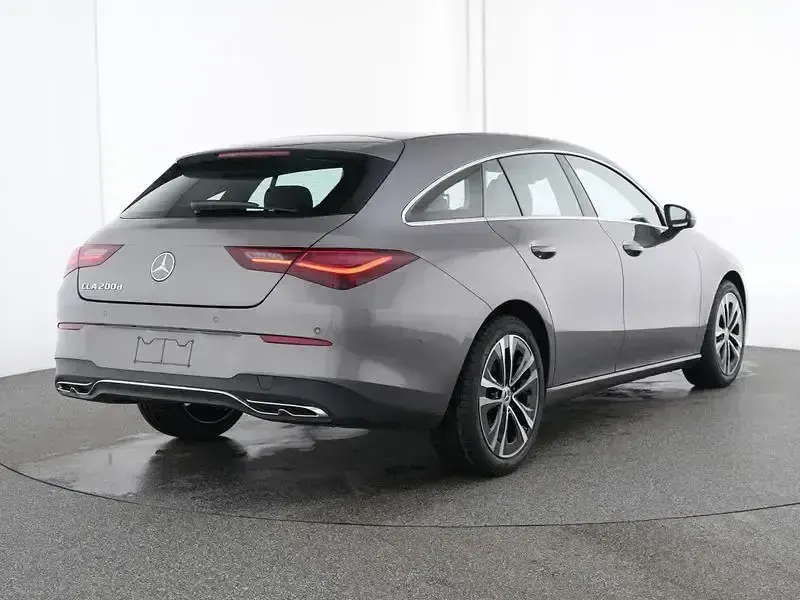 Gebraucht Mercedes CLA200 Progressive 150 PS (110 kW) 2025 Grau Limousine