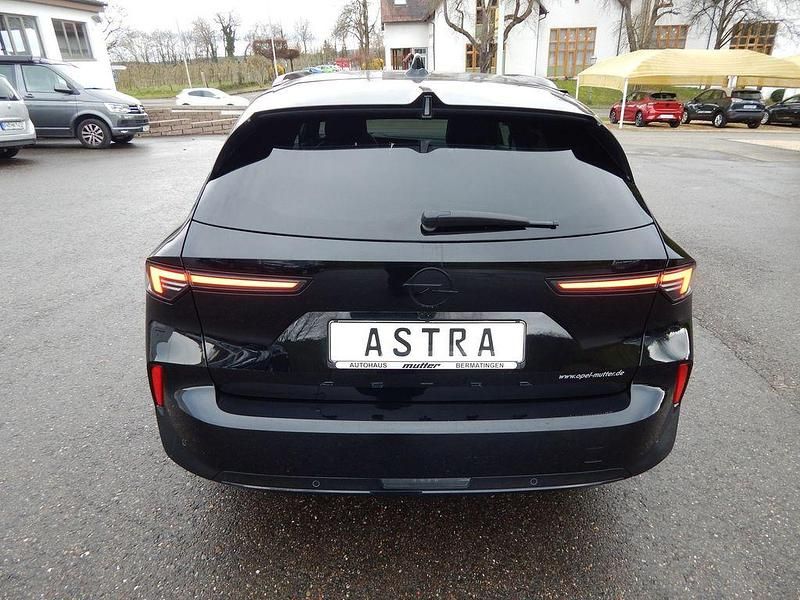 Gebraucht Opel Astra Ultimate 131 PS (96 kW) 2024 Schwarz Kombi