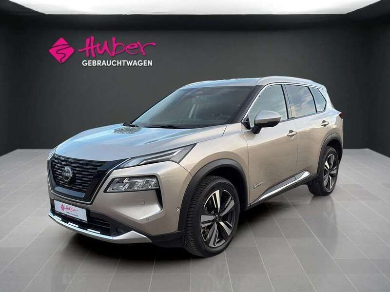 Champagne silver metallic (metallic) Gebraucht 2023 Nissan X-Trail Tekna SUV | 36.890 € (Guter Preis) - Bild 1/4
